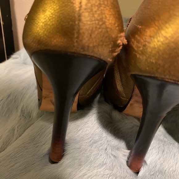 GOLD STUDDED BOW TIE ANKLE BOOT - Picture 9 of 15